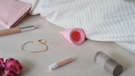 INTIMINA COPA MENSTRUAL LILY CUP